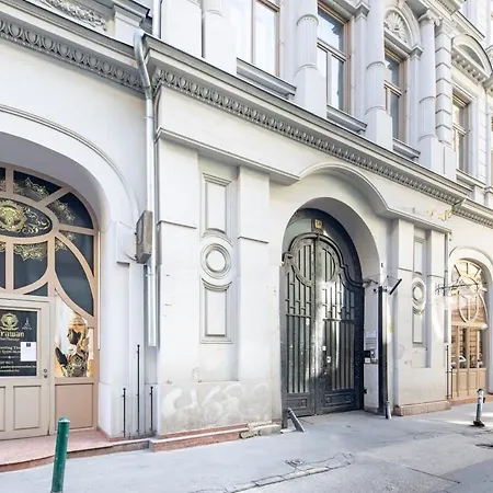 Ultra - New - Ac * Budapesta