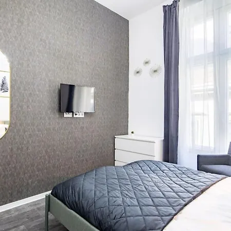 Ultra - New - Ac * Budapeste